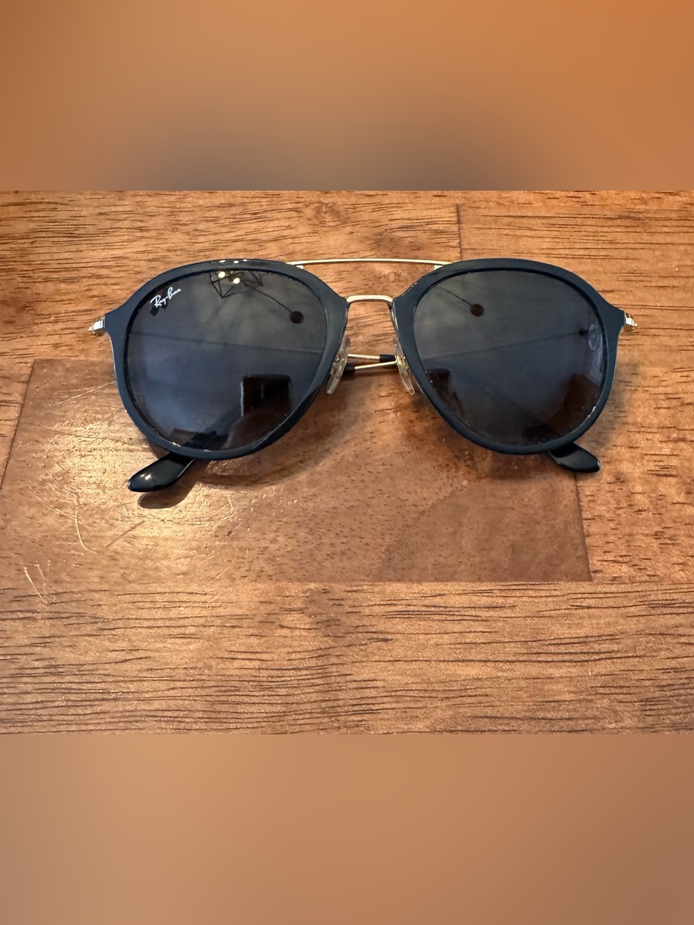 Classic Black Round Metal-Trim Sunglasses